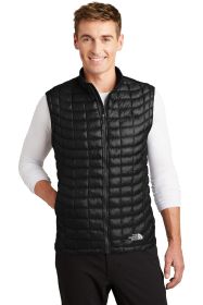 The North Face ® ThermoBall ™  Trekker Vest. NF0A3LHD (Color: TNF Black, size: S)